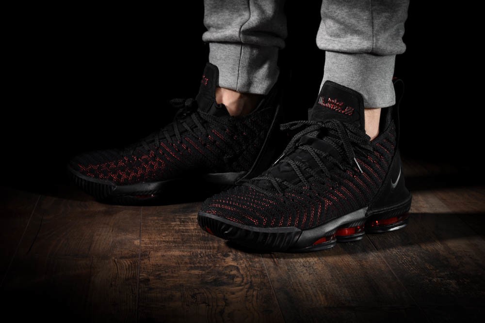 lebron 16 fresh bred