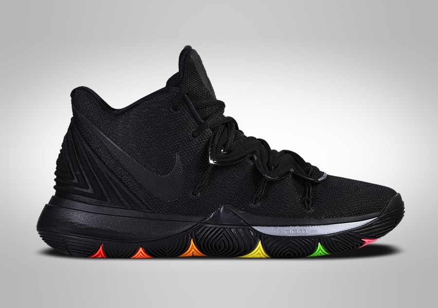 Nike Kyrie 5 Black Magic Men´s Nike Basketball Shoes