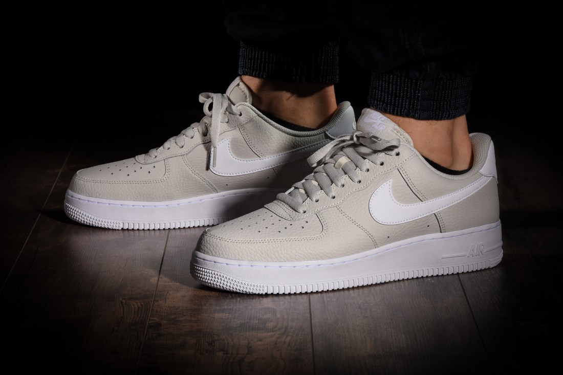 NIKE AIR FORCE 1 LOW '07 LIGHT BONE