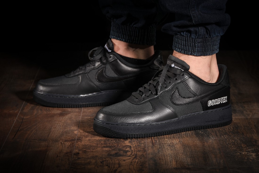 NIKE AIR FORCE 1 LOW GORE-TEX TRIPLE BLACK | pl.KicksManiac.com