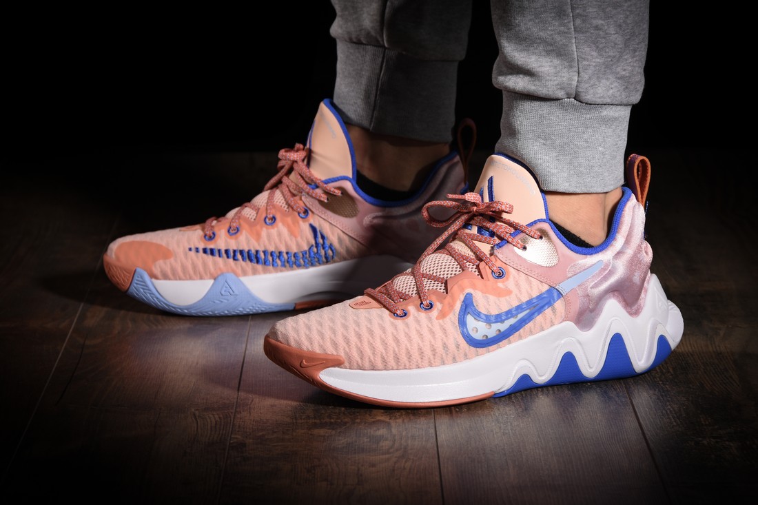 NIKE GIANNIS IMMORTALITY ARCTIC ORANGE